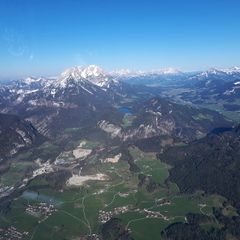 Flugwegposition um 15:46:24: Aufgenommen in der Nähe von Gemeinde Kirchbichl, Kirchbichl, Österreich in 1748 Meter